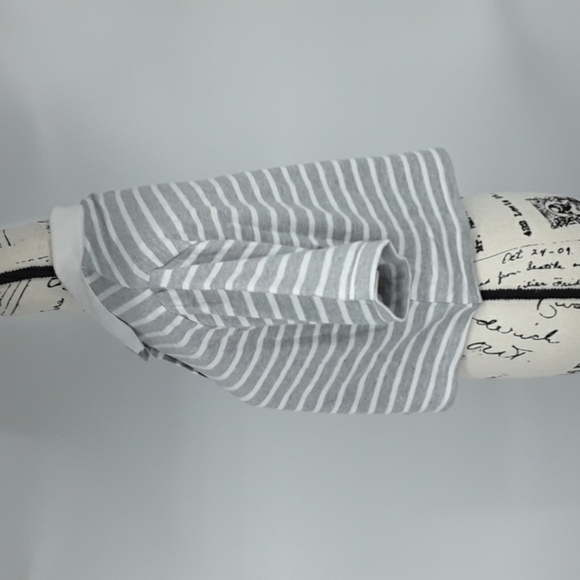 Wild Fable Short Sleeve Top Boxy Cropped Polo T-Shirt Gray White Womens Size M - Picture 7 of 8